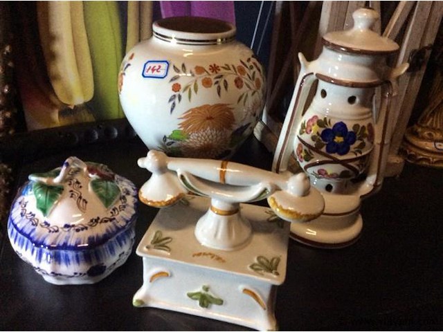 Lot varia (steen) - afbeelding 1 van  3