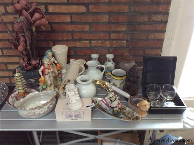 Lot varia - afbeelding 1 van  3