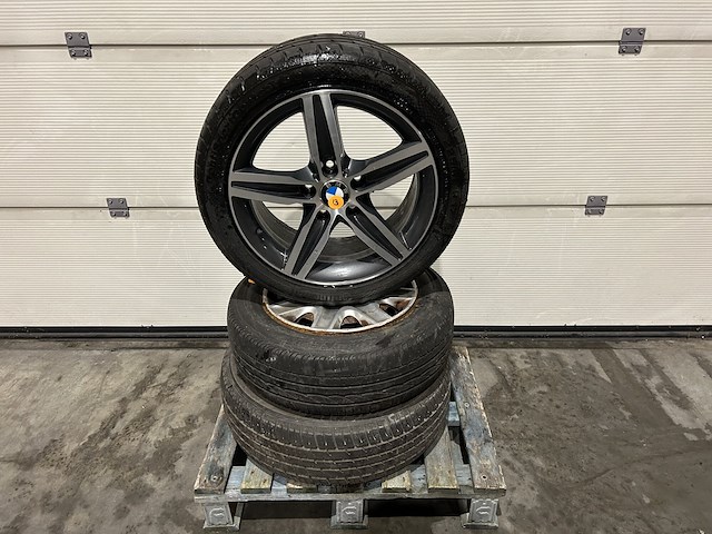 Lot velgen + banden diverse - afbeelding 1 van  3