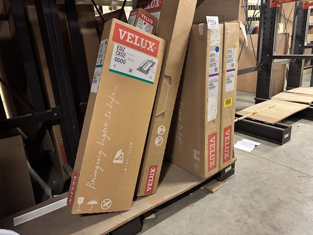 Lot velux 10 dozen divers - afbeelding 1 van  6