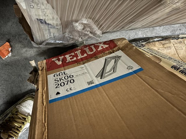 Lot velux o.a. dakvensters - afbeelding 3 van  4