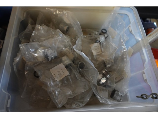 Lot verbindingsstukken voor flexibele slangen - afbeelding 5 van  7