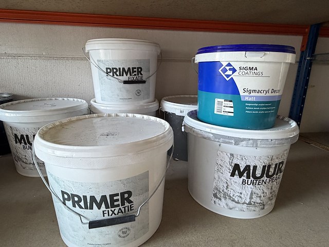 Lot verf - afbeelding 3 van  3