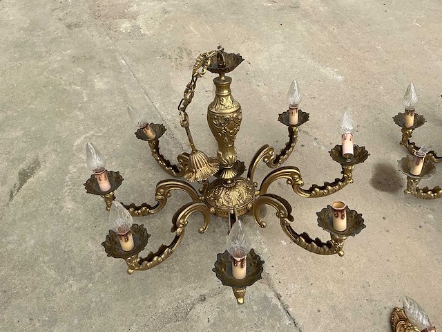 Lot verlichting (afkomst residentie hofkleermaker leopold ii) - afbeelding 3 van  5