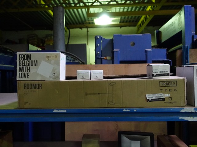 Lot verlichting - afbeelding 4 van  18