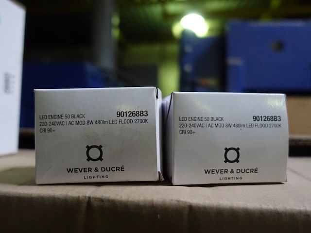 Lot verlichting - afbeelding 8 van  18