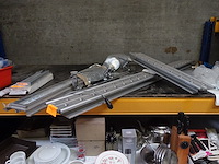 Lot verlichting - afbeelding 1 van  10