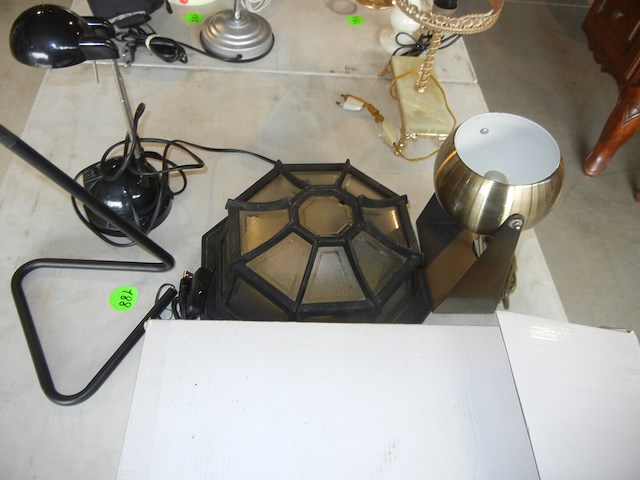 Lot verlichting - afbeelding 3 van  3