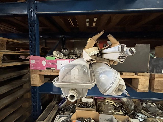 Lot verlichting/elektriciteit - afbeelding 3 van  4