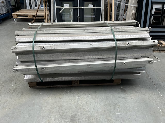 Lot verlichtings armaturen - afbeelding 1 van  2