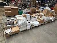 Lot verlichtingstoebehoren ong 30 dozen