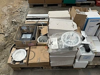 Lot verlichtingstoebehoren ong 30 dozen - afbeelding 2 van  9