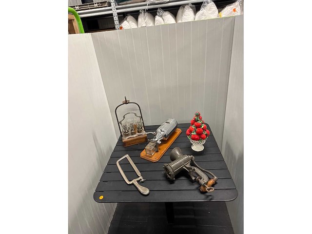 Lot verzamelobjecten - afbeelding 1 van  3