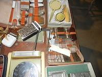 Lot verzorgingsartikelen - afbeelding 2 van  3