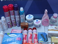 Lot verzorgingsproducten - afbeelding 2 van  4
