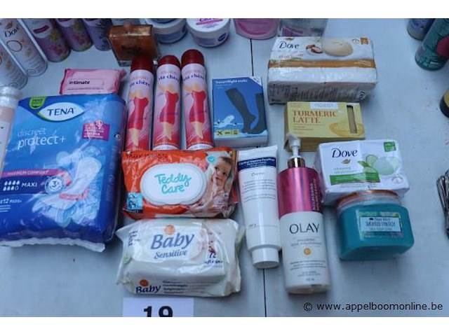 Lot verzorgingsproducten - afbeelding 4 van  4