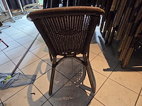 Lot vierkante terrastafels en stoelen - afbeelding 3 van  11