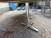 Lot vierkante terrastafels en stoelen - afbeelding 4 van  11