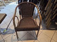 Lot vierkante terrastafels en stoelen - afbeelding 11 van  11