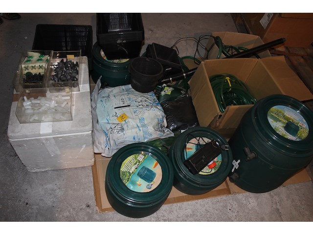 Lot vijverbenodigdheden - afbeelding 2 van  2