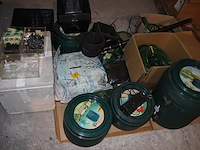 Lot vijverbenodigdheden - afbeelding 2 van  2