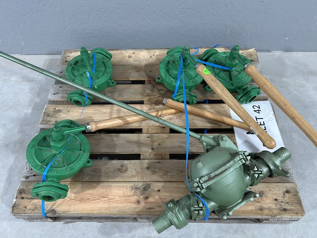 Lot vleugelpompen (4) sigma + membraanpomp alfa laval - afbeelding 1 van  3