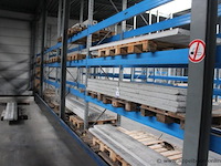 Lot voorgespannen volle lateien in div afmetingen - afbeelding 1 van  3