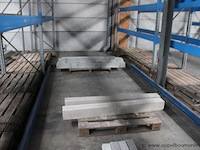 Lot voorgespannen volle lateien in div afmetingen - afbeelding 2 van  3