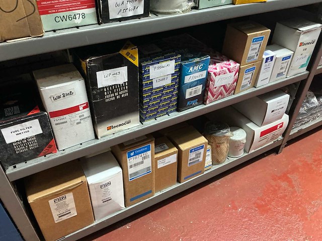 Lot vrachtwagen en industrie filters (180x) - afbeelding 5 van  11