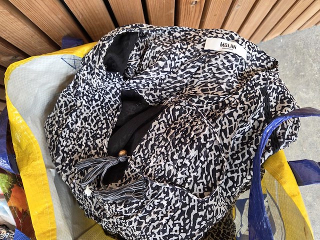 Lot vrouwenkledij maten l/xl - afbeelding 2 van  12