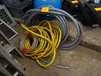 Lot waterslangen - afbeelding 1 van  1