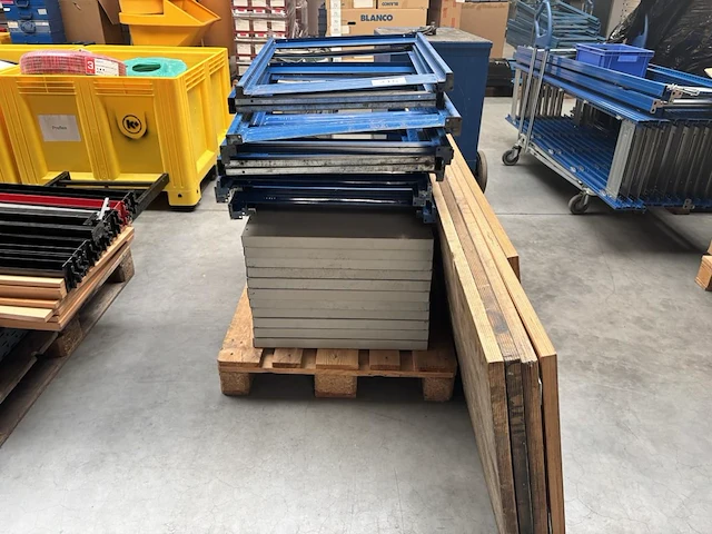 Lot werkbanken bito - afbeelding 1 van  5