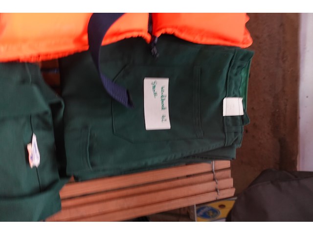 Lot werkkledij - afbeelding 3 van  11