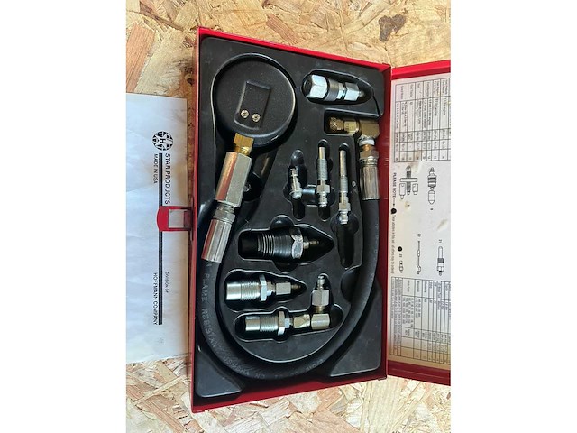 Lot werkmateriaal - garage - afbeelding 4 van  8