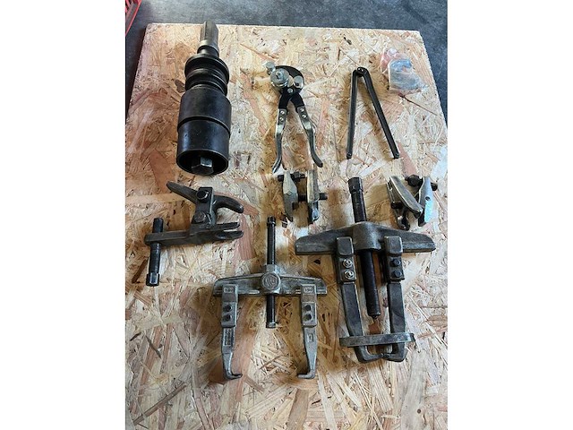 Lot werkmateriaal - garage - afbeelding 4 van  7