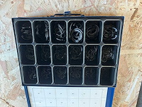 Lot werkmateriaal - garage - afbeelding 13 van  18