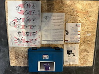 Lot werkmateriaal - afbeelding 2 van  10