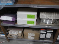 Lot werkplaatsbenodigdheden, lasdraad, slijpschijven, schuurbanden, diverse kleine onderdelen, tapes - afbeelding 4 van  8