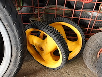 Lot wielen met kar - afbeelding 7 van  12