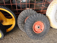 Lot wielen met kar - afbeelding 8 van  12