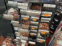 Lot zekeringen, batterijen en koperen afdichtingsringen - afbeelding 1 van  7