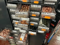 Lot zekeringen, batterijen en koperen afdichtingsringen - afbeelding 2 van  7