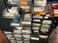 Lot zekeringen, batterijen en koperen afdichtingsringen - afbeelding 4 van  7