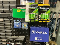 Lot zekeringen, batterijen en koperen afdichtingsringen - afbeelding 6 van  7