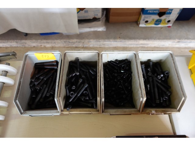 Lot zwarte inbusbouten - afbeelding 1 van  5
