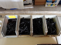 Lot zwarte inbusbouten - afbeelding 1 van  5