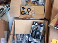 Lot - afbeelding 2 van  9