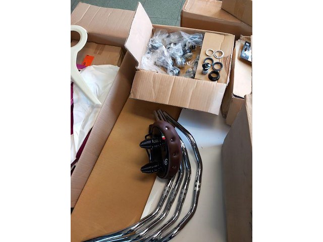 Lot - afbeelding 5 van  9