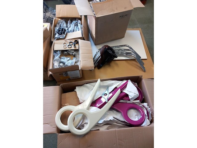 Lot - afbeelding 8 van  9