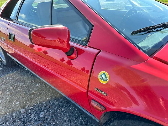 Lotus - coupé - esprit 2.2 turbo - oldtimer - afbeelding 13 van  46